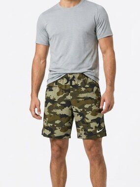 Nike Dri-Fit Training Shorts Camouflage Green Men’s Medium No Lining Pockets